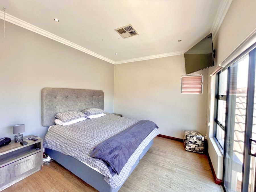 To Let 4 Bedroom Property for Rent in Hazeldean Gauteng