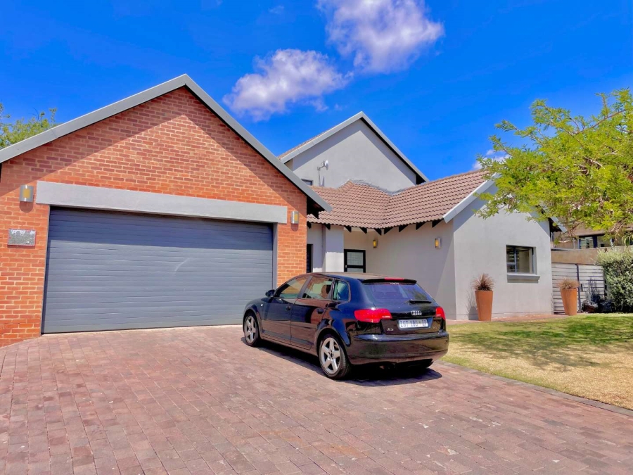 To Let 4 Bedroom Property for Rent in Hazeldean Gauteng