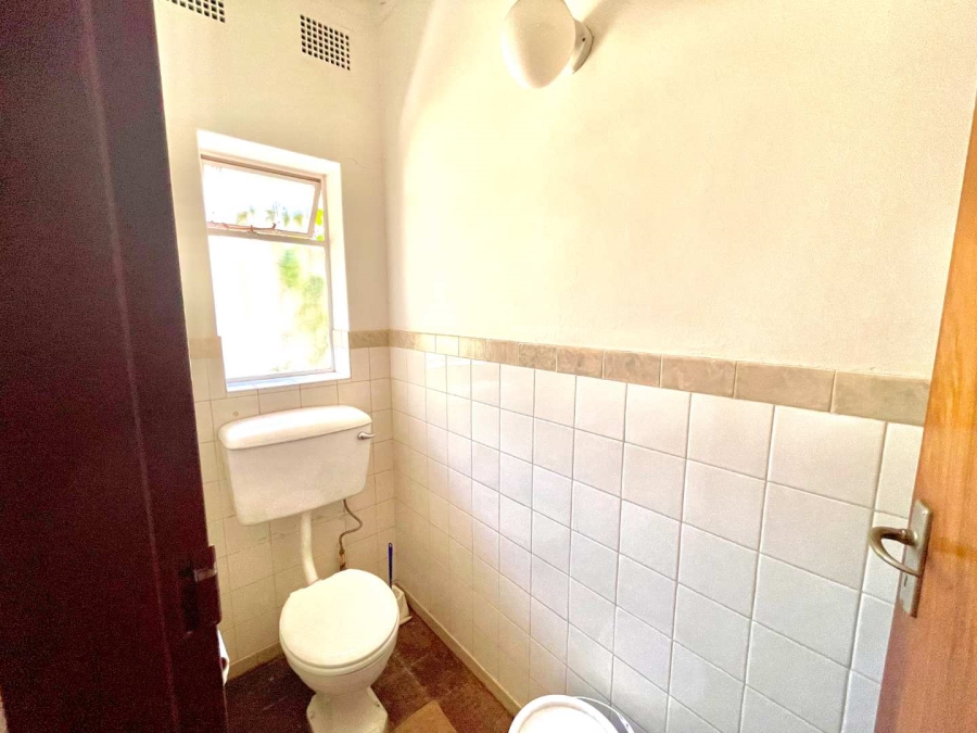 6 Bedroom Property for Sale in Muckleneuk Gauteng