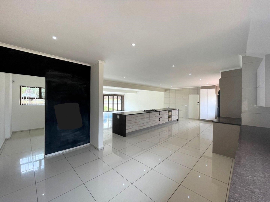 To Let 4 Bedroom Property for Rent in Florida Glen Gauteng