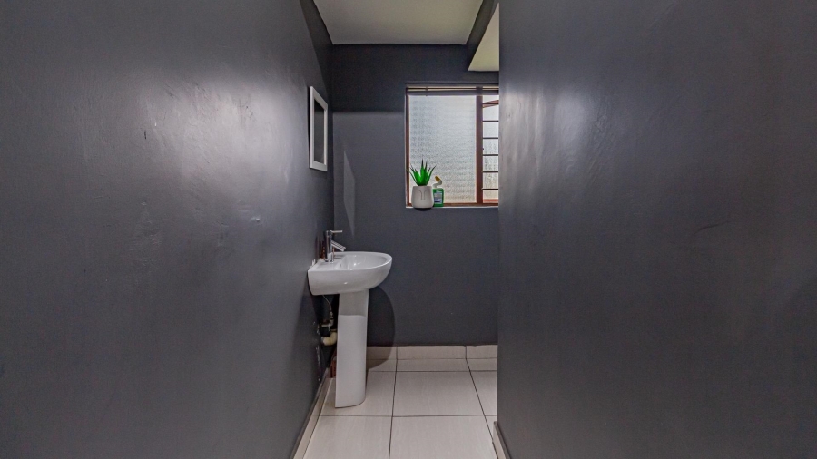 3 Bedroom Property for Sale in Fourways Gauteng