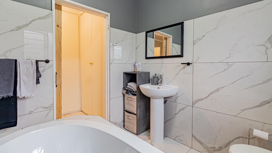 3 Bedroom Property for Sale in Fourways Gauteng