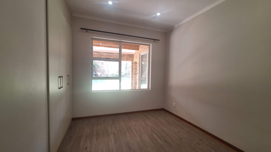 To Let 3 Bedroom Property for Rent in Northcliff Gauteng