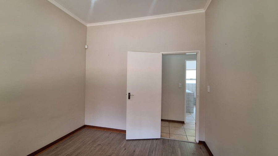 To Let 3 Bedroom Property for Rent in Northcliff Gauteng