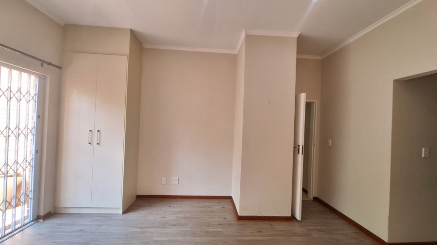 To Let 3 Bedroom Property for Rent in Northcliff Gauteng