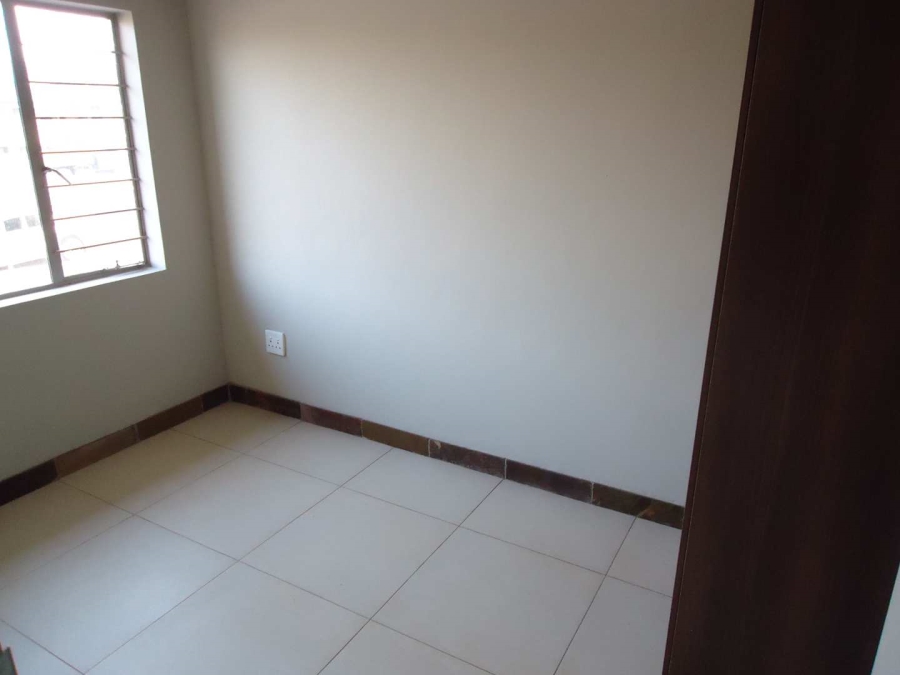 To Let 2 Bedroom Property for Rent in Andeon Gauteng