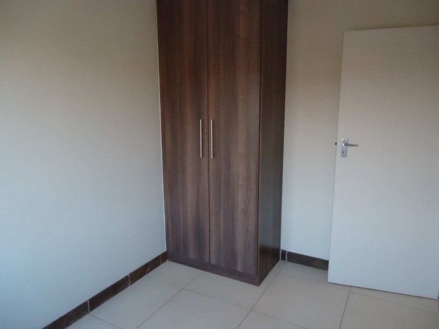 To Let 2 Bedroom Property for Rent in Andeon Gauteng