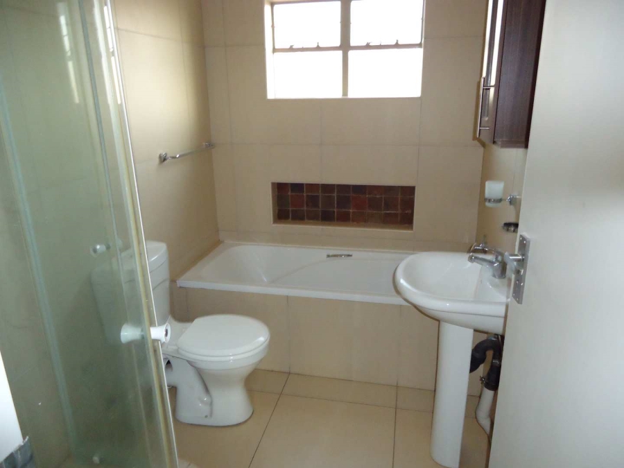 To Let 2 Bedroom Property for Rent in Andeon Gauteng