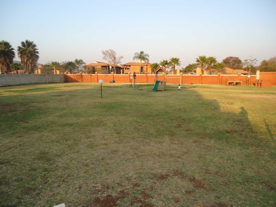 To Let 2 Bedroom Property for Rent in Andeon Gauteng