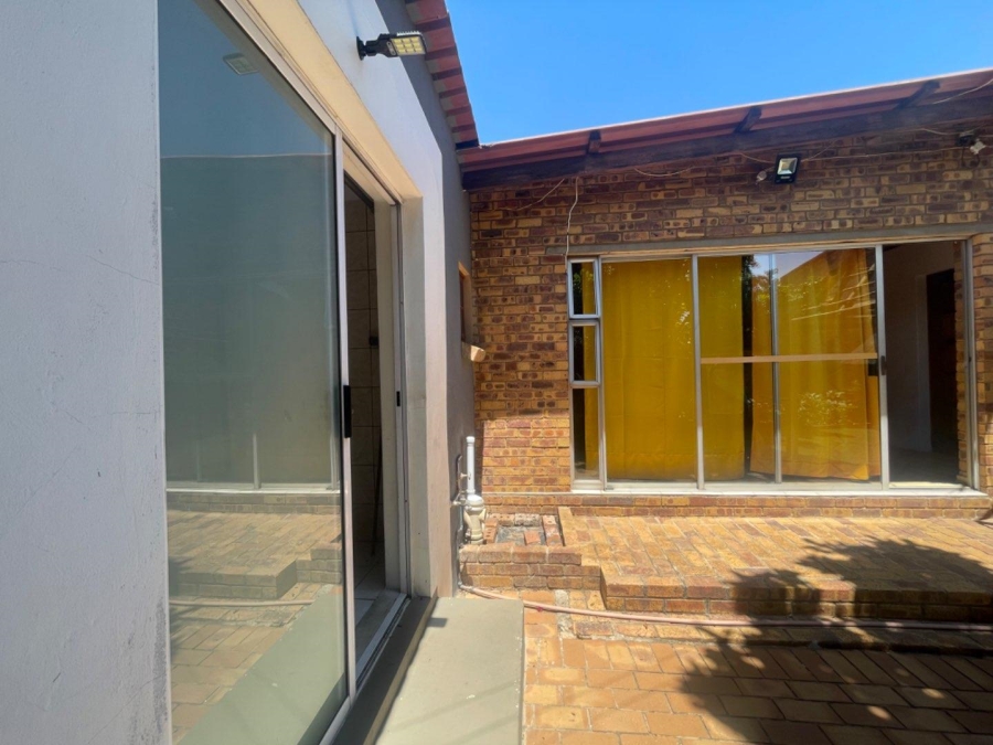 To Let 2 Bedroom Property for Rent in Kempton Park Ext 1 Gauteng