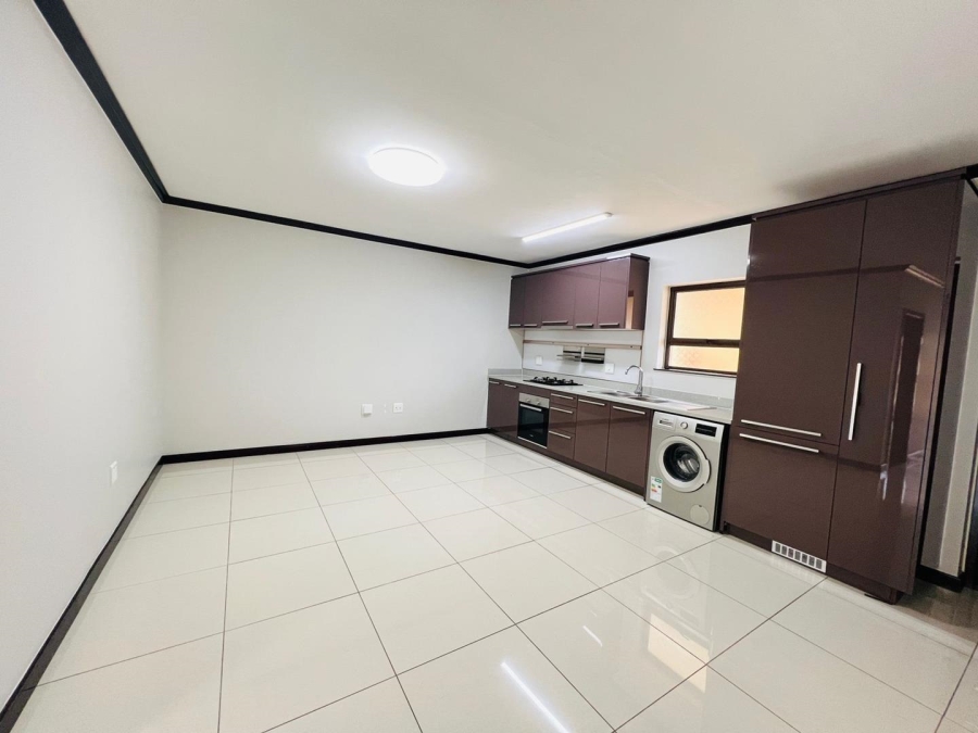 To Let 1 Bedroom Property for Rent in Fourways Gauteng