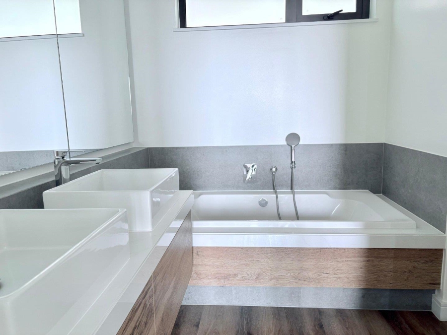 1 Bedroom Property for Sale in Steyn City Gauteng