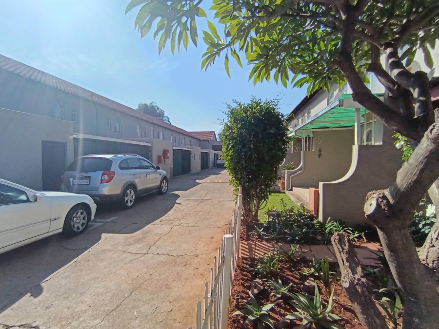 2 Bedroom Property for Sale in Kilner Park Gauteng