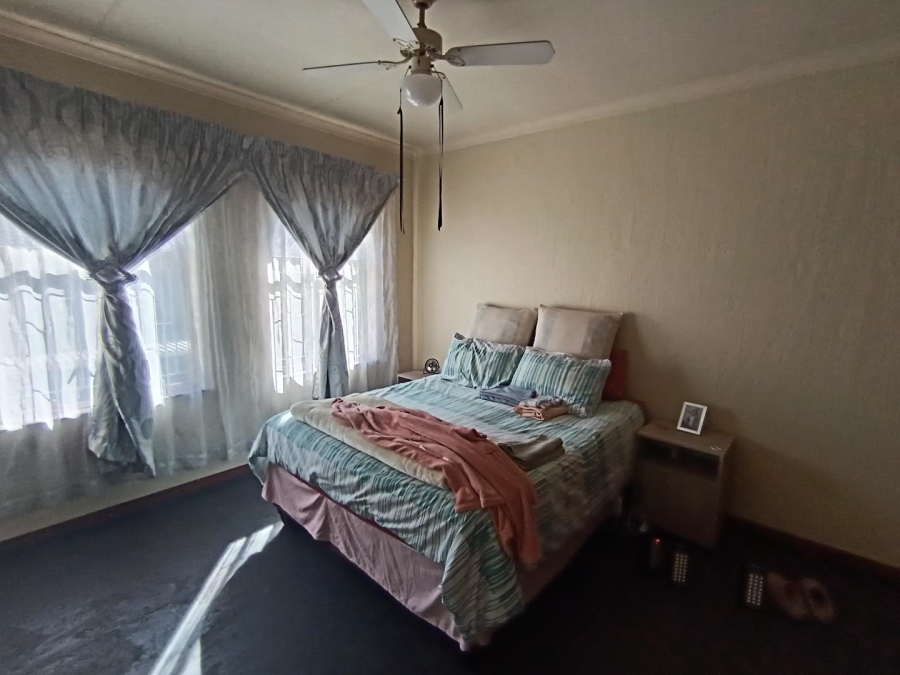 2 Bedroom Property for Sale in Kilner Park Gauteng
