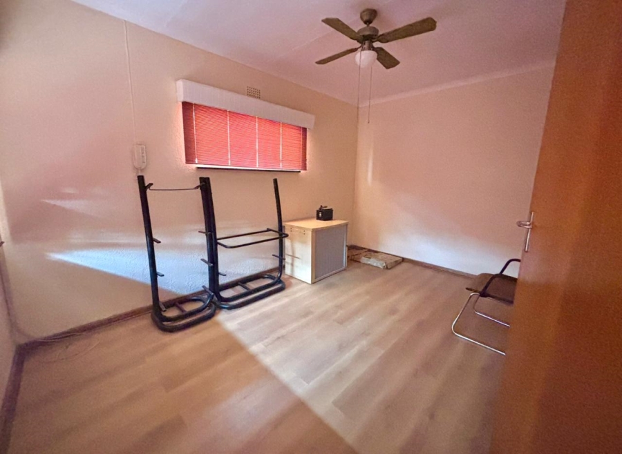 3 Bedroom Property for Sale in Glenvista Gauteng