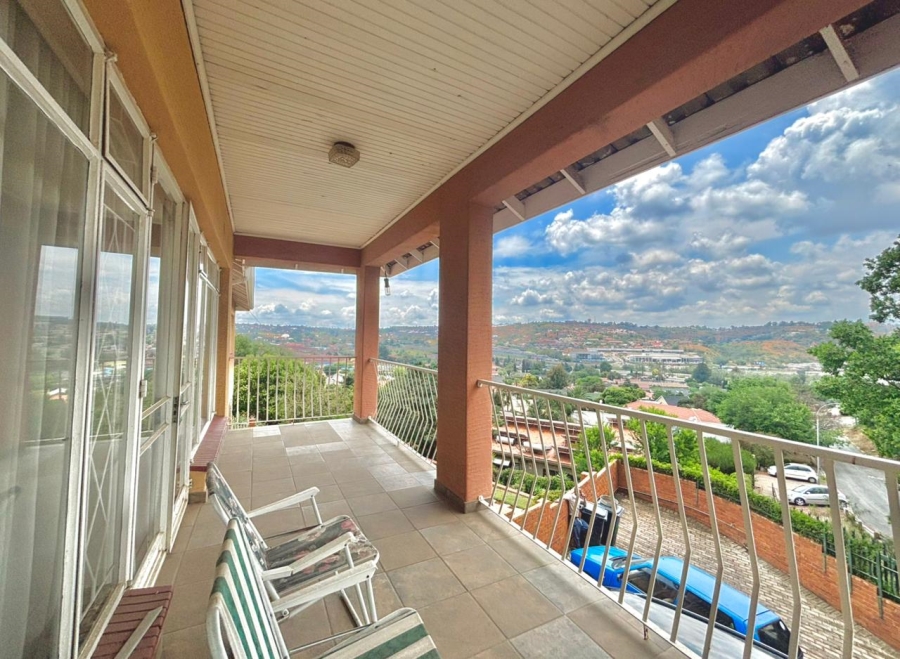 3 Bedroom Property for Sale in Glenvista Gauteng