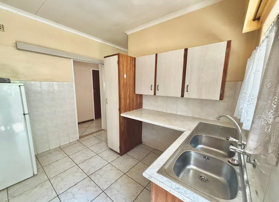 3 Bedroom Property for Sale in Glenvista Gauteng