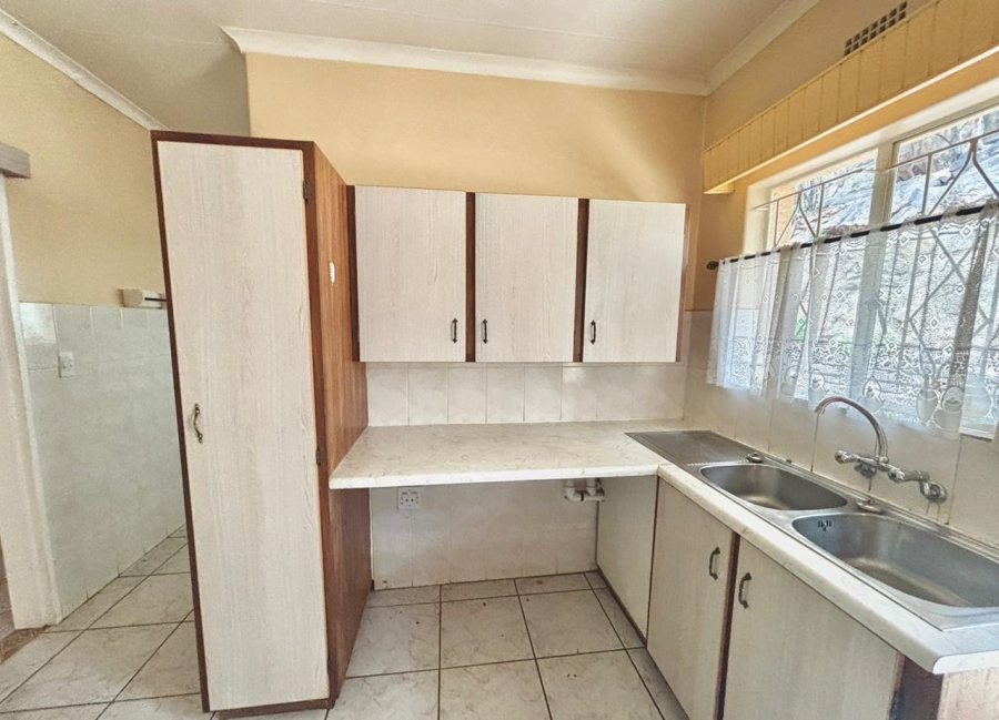 3 Bedroom Property for Sale in Glenvista Gauteng