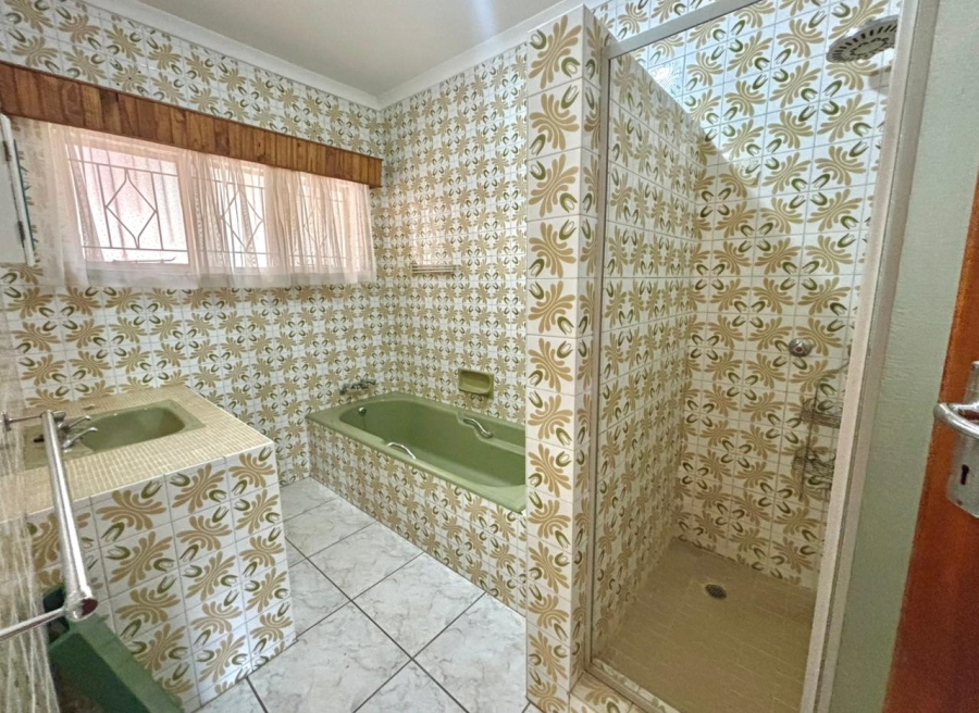 3 Bedroom Property for Sale in Glenvista Gauteng