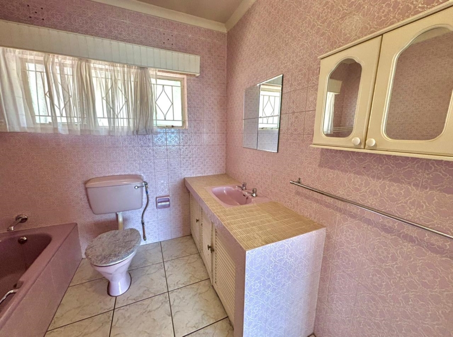 3 Bedroom Property for Sale in Glenvista Gauteng