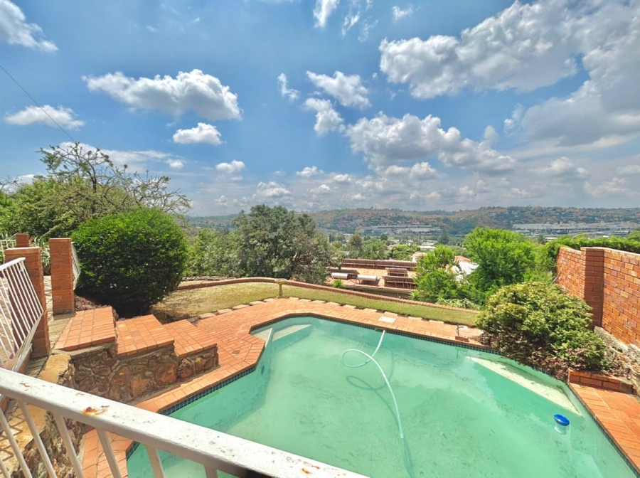 3 Bedroom Property for Sale in Glenvista Gauteng