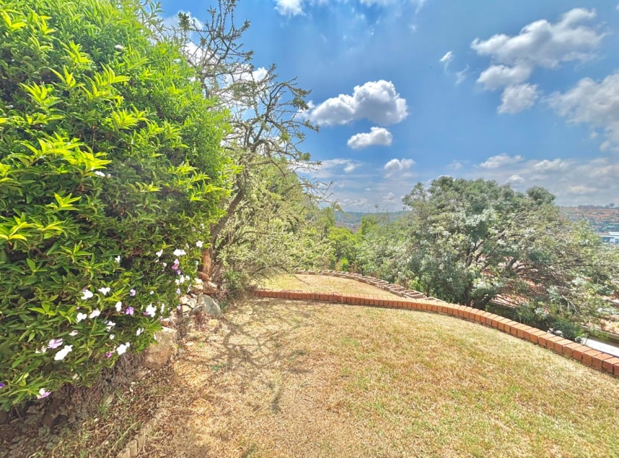 3 Bedroom Property for Sale in Glenvista Gauteng