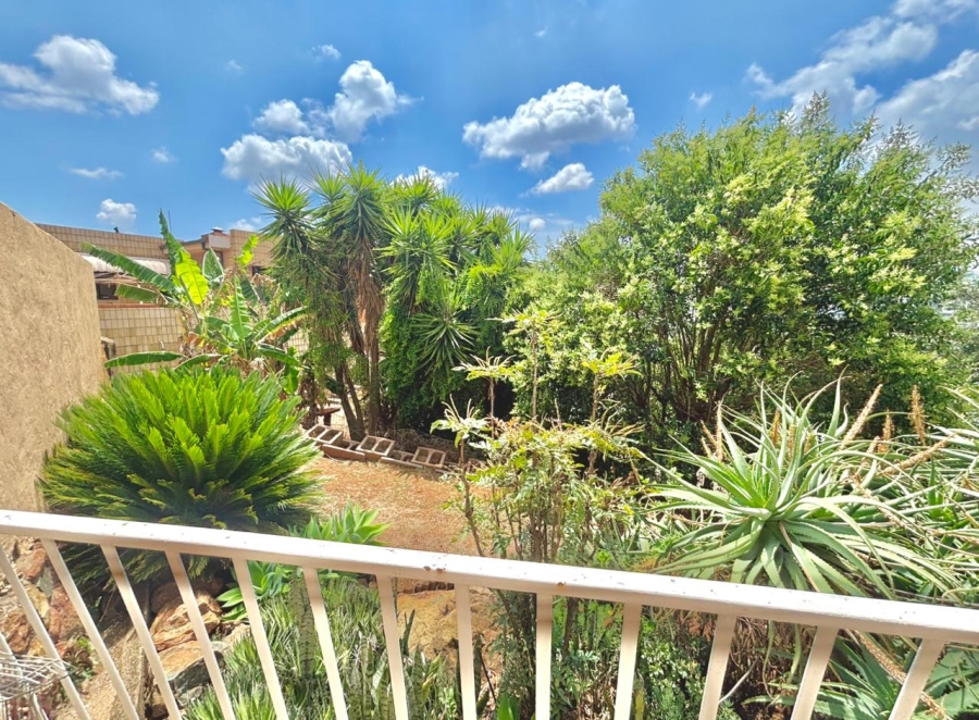 3 Bedroom Property for Sale in Glenvista Gauteng