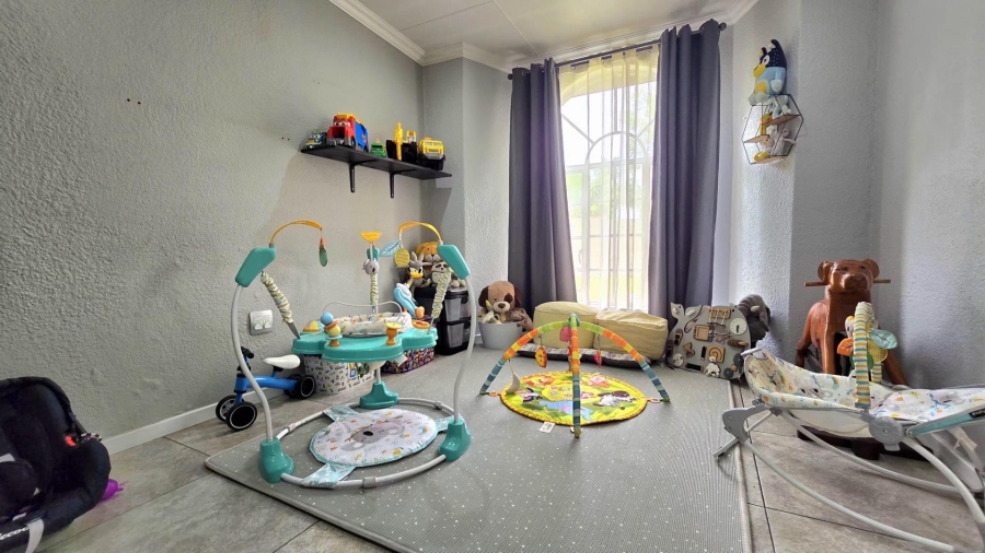 4 Bedroom Property for Sale in Verwoerdpark Gauteng