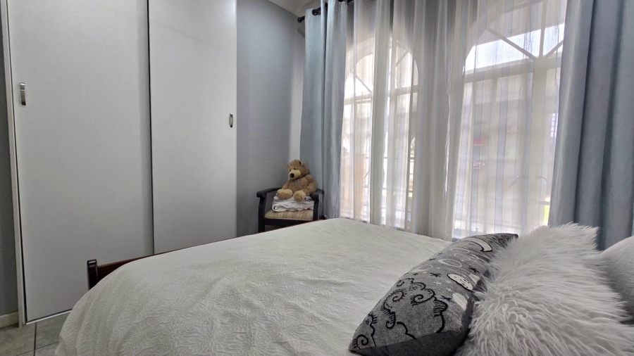 4 Bedroom Property for Sale in Verwoerdpark Gauteng