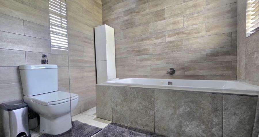 4 Bedroom Property for Sale in Verwoerdpark Gauteng