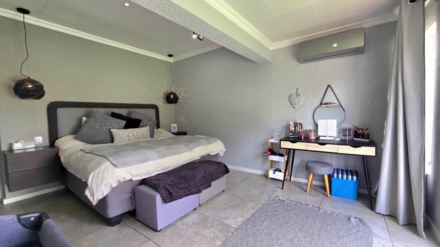 4 Bedroom Property for Sale in Verwoerdpark Gauteng