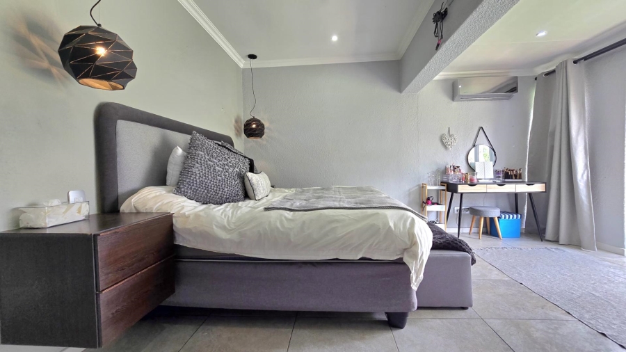 4 Bedroom Property for Sale in Verwoerdpark Gauteng