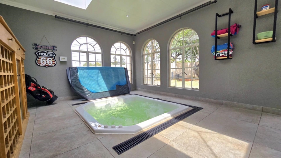 4 Bedroom Property for Sale in Verwoerdpark Gauteng