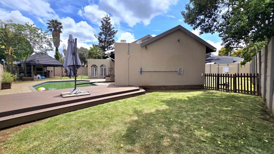 4 Bedroom Property for Sale in Verwoerdpark Gauteng