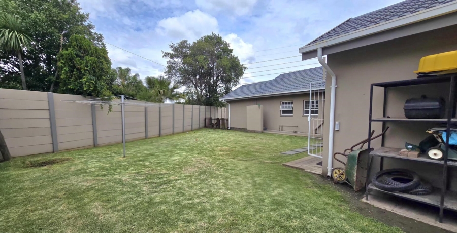 4 Bedroom Property for Sale in Verwoerdpark Gauteng