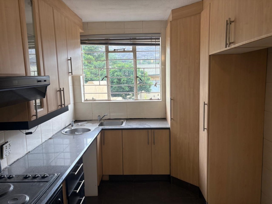 3 Bedroom Property for Sale in Mondeor Gauteng