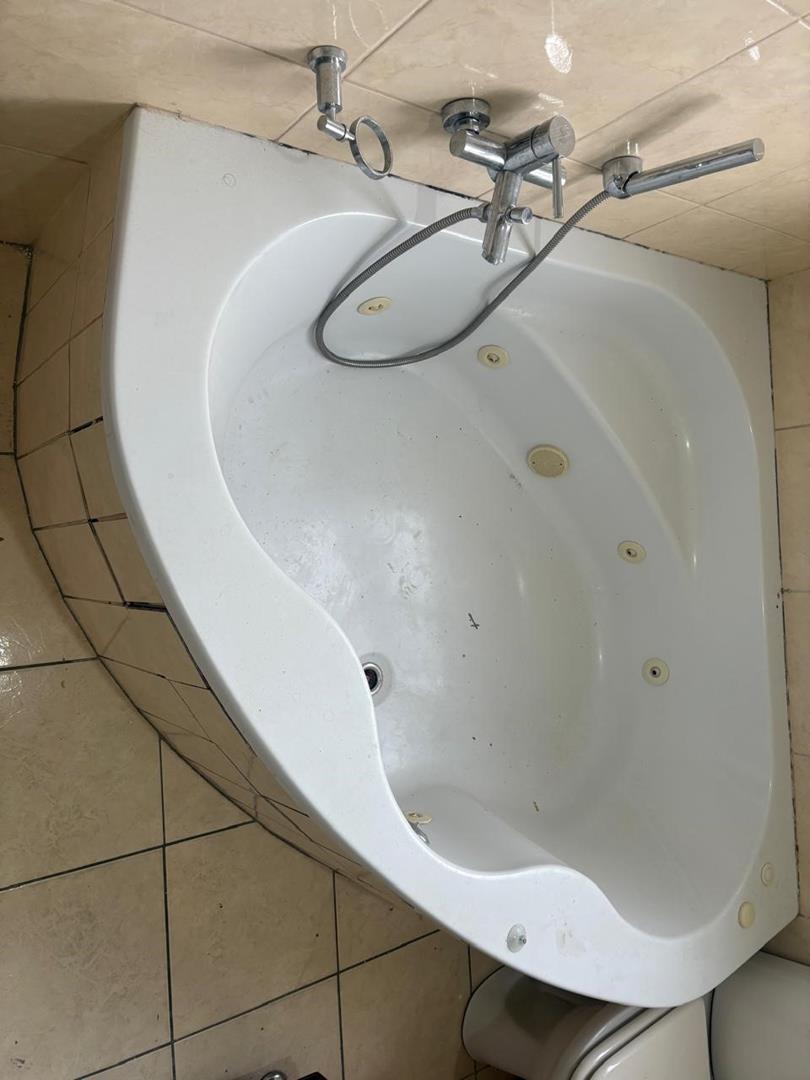 3 Bedroom Property for Sale in Mondeor Gauteng