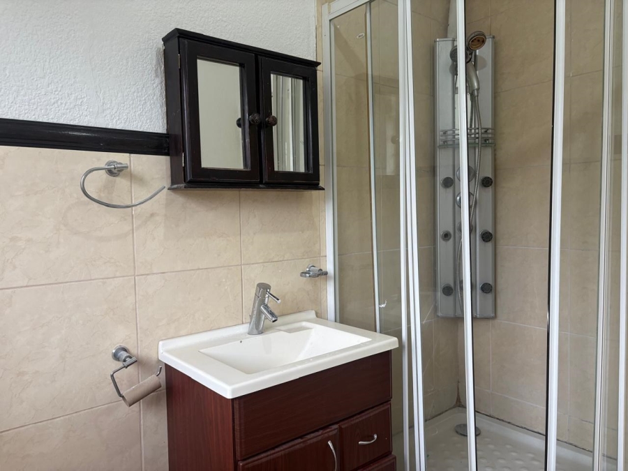 3 Bedroom Property for Sale in Mondeor Gauteng