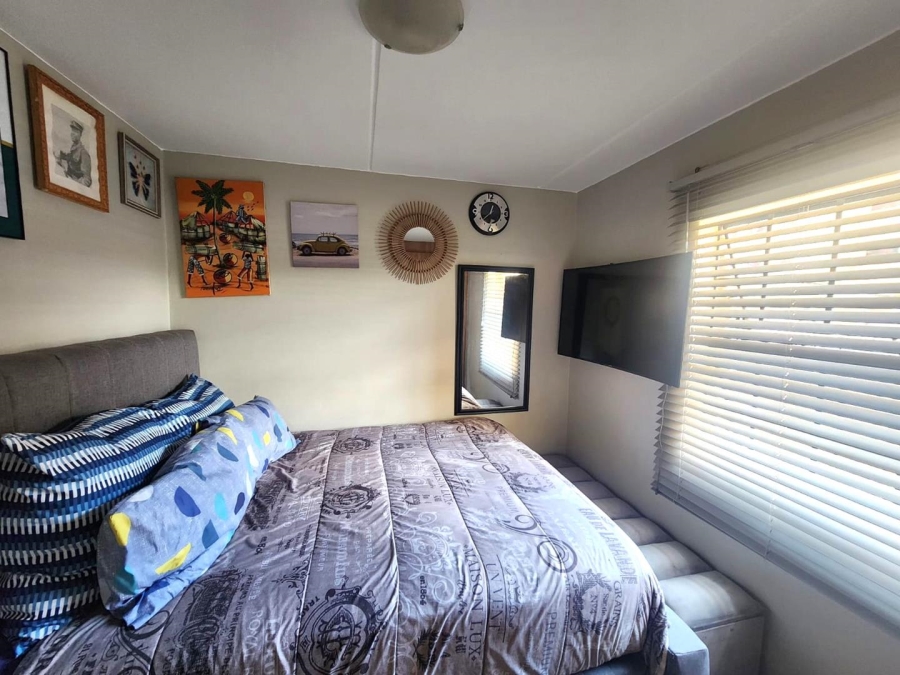 To Let 2 Bedroom Property for Rent in Olifantsvlei Gauteng