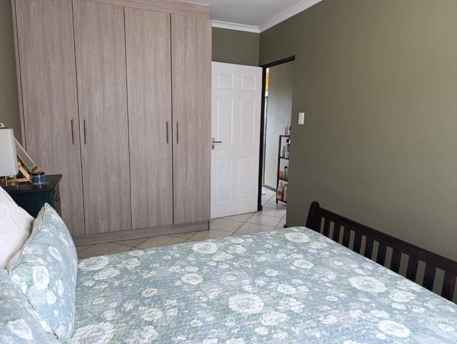 2 Bedroom Property for Sale in The Reeds Gauteng
