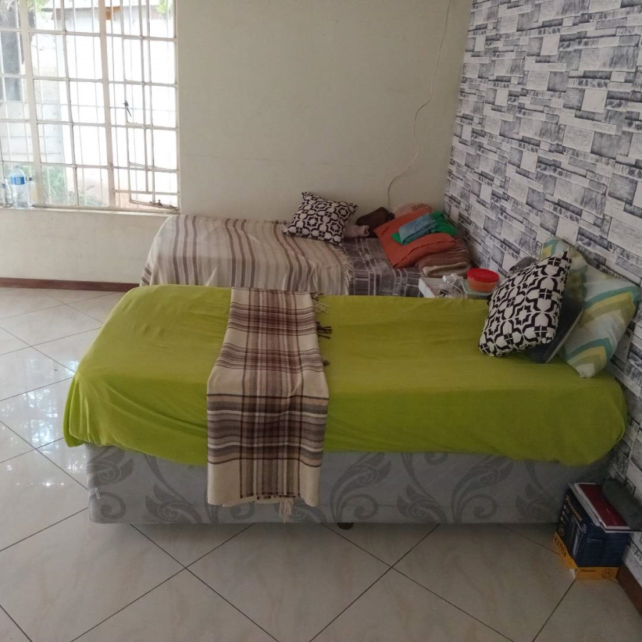4 Bedroom Property for Sale in Bloubosrand Gauteng