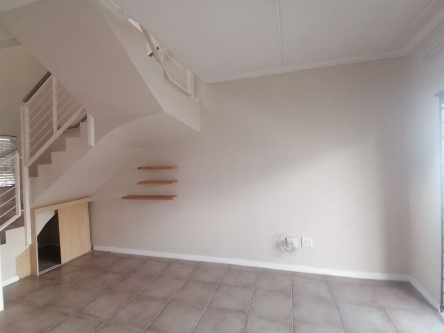 2 Bedroom Property for Sale in Sunninghill Gauteng