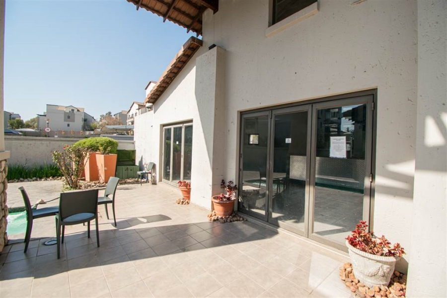 2 Bedroom Property for Sale in Sunninghill Gauteng