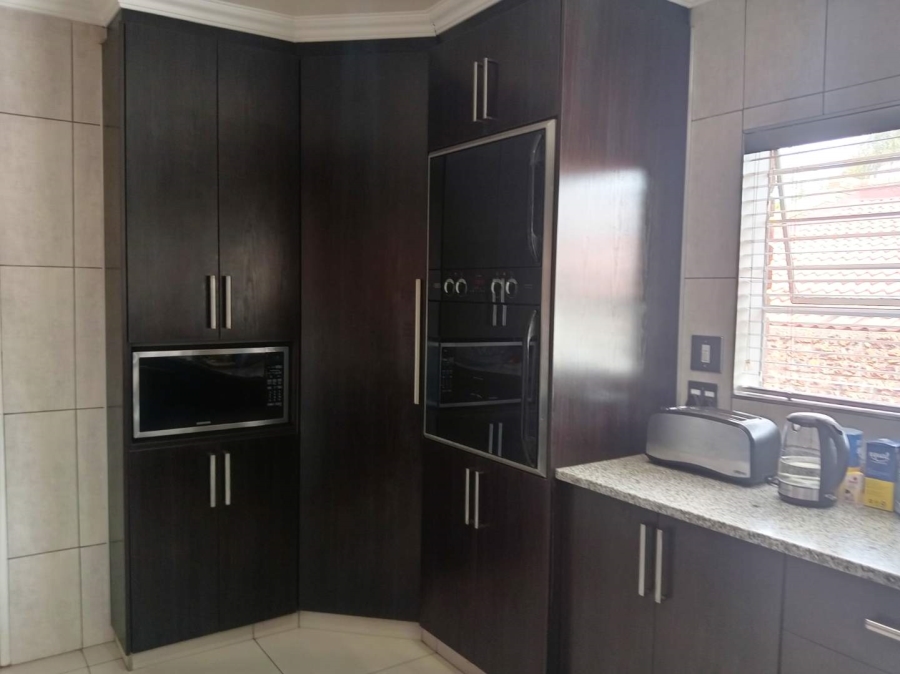 3 Bedroom Property for Sale in Bruma Gauteng