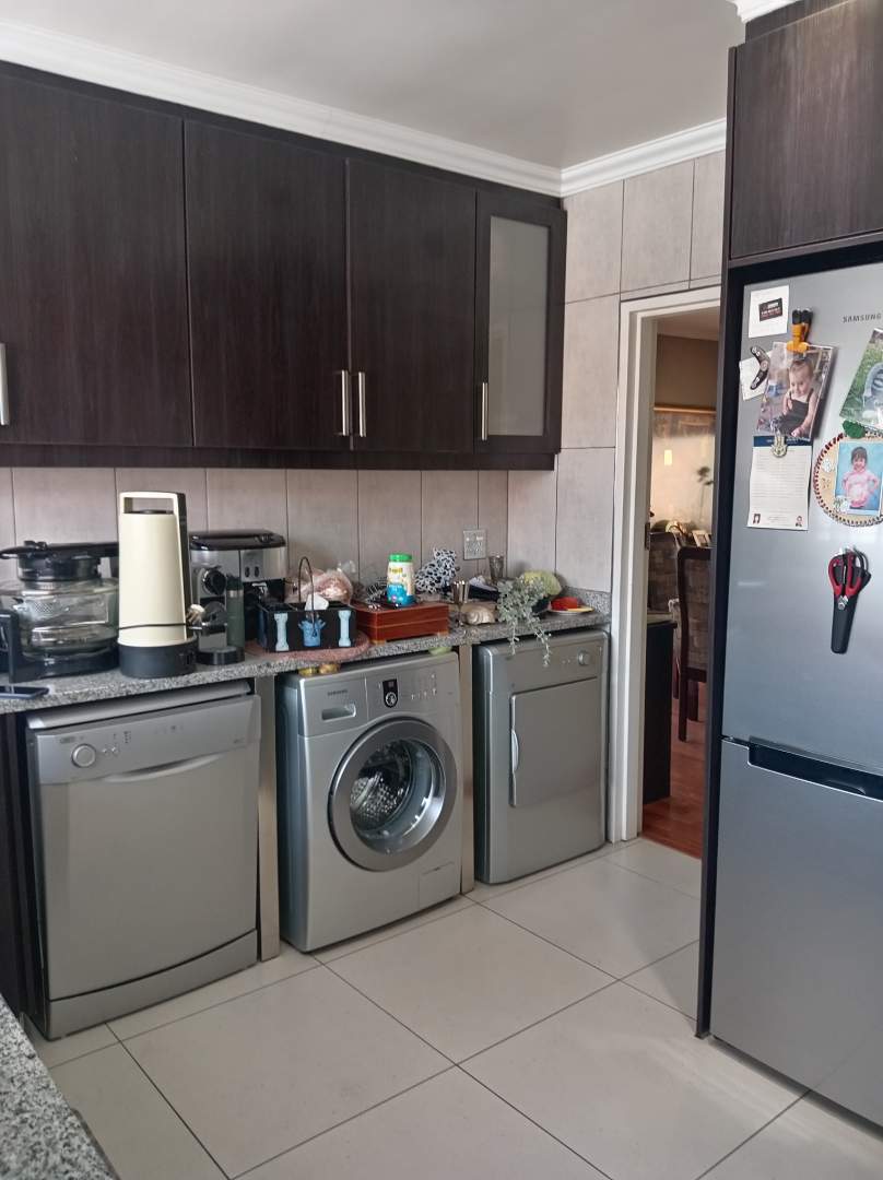 3 Bedroom Property for Sale in Bruma Gauteng