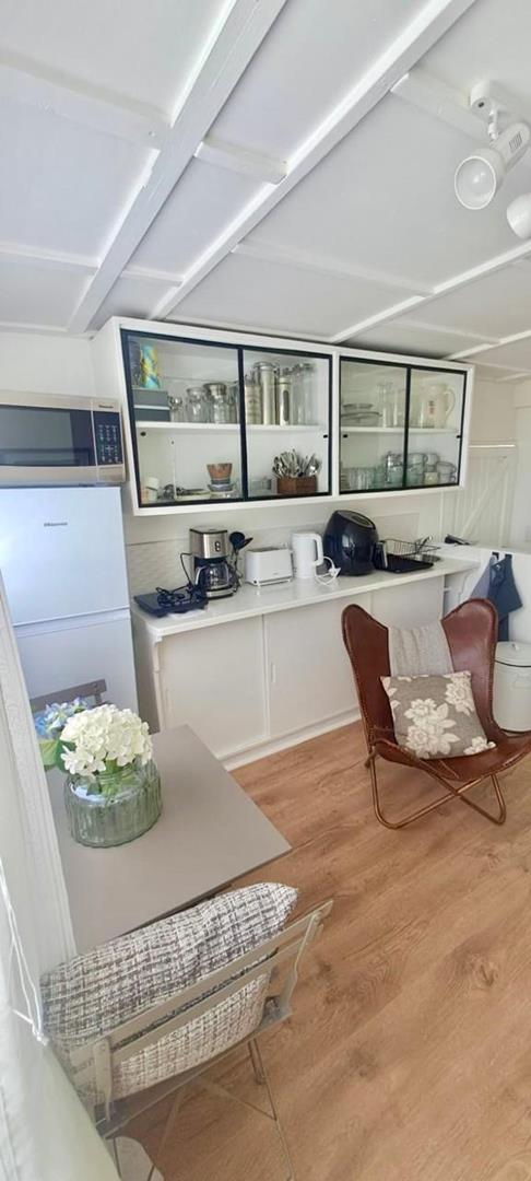 To Let 1 Bedroom Property for Rent in Parkhurst Gauteng