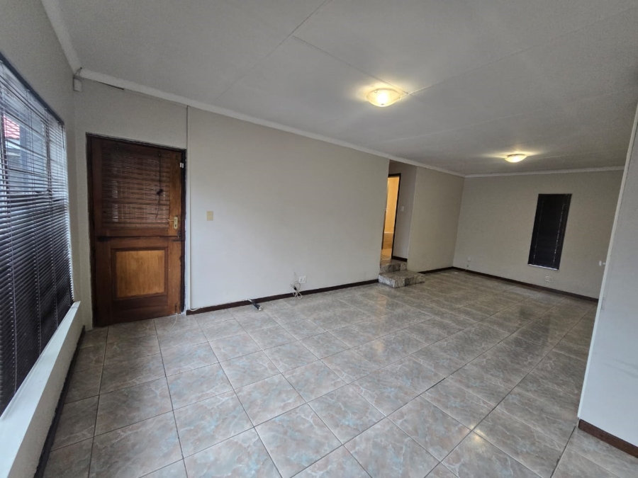 To Let 1 Bedroom Property for Rent in Noordwyk Gauteng