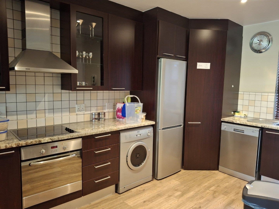 To Let 2 Bedroom Property for Rent in Benmore Gauteng