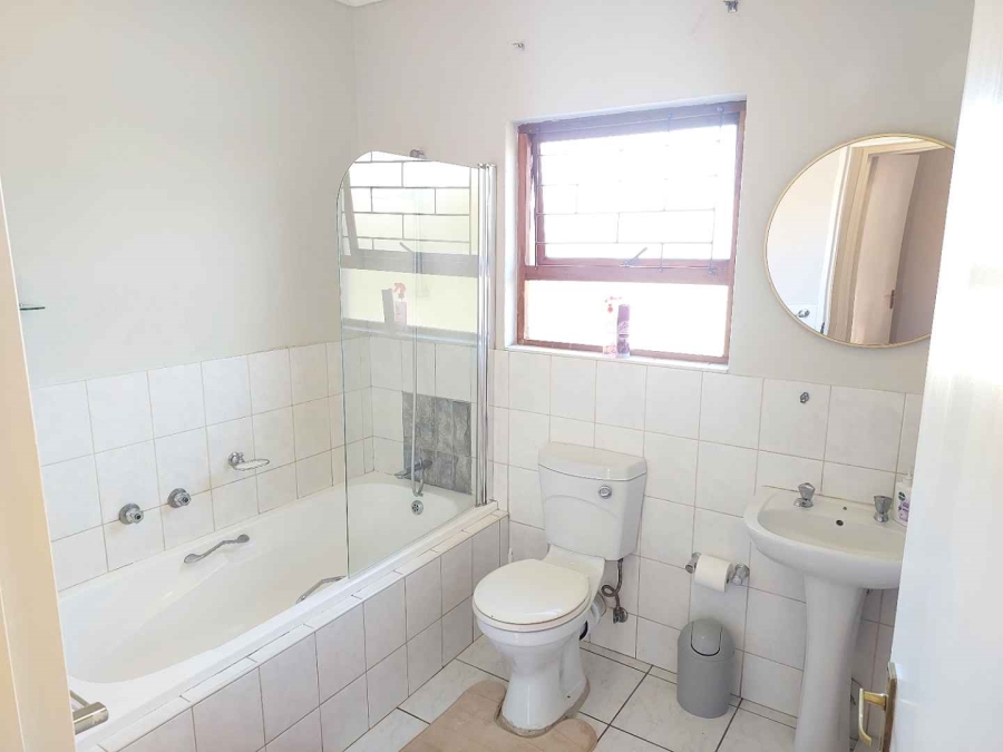 2 Bedroom Property for Sale in Craigavon Gauteng