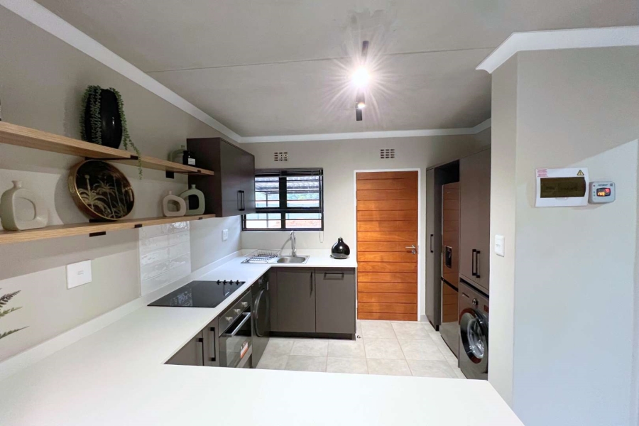 2 Bedroom Property for Sale in Sinoville Gauteng